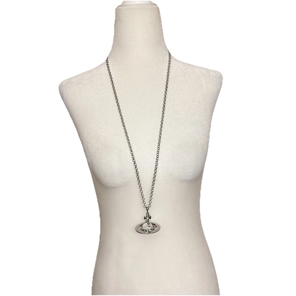 Vivienne Westwood Small Orb Pendant Necklace Platinum Crystal Silver Tone